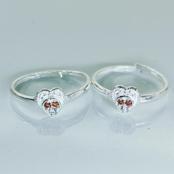 Heart Shaped Toe Ring With Peach And White Zirconia Stone In Silver