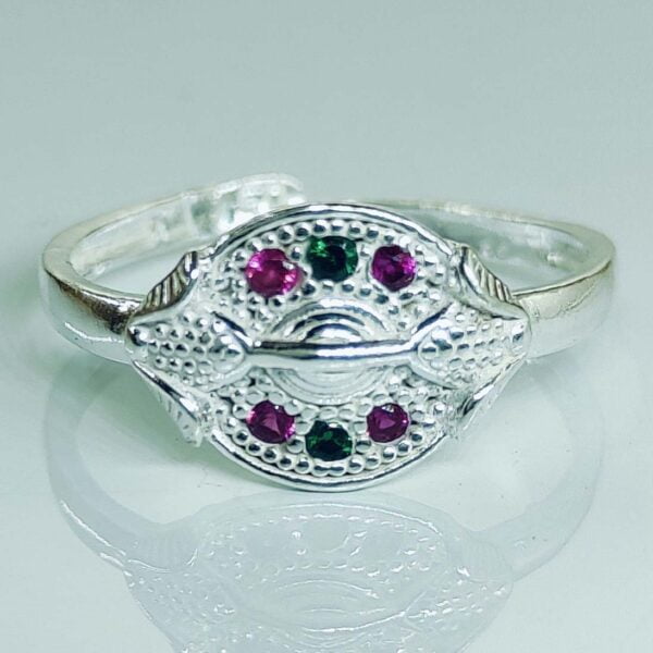 Oval Shape Toe Ring With Green And Pink Zirconia Stone In Silver