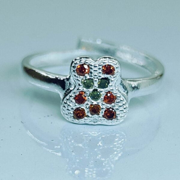 Teddy Bear Shape Toe Ring With Peach And Green Color Zirconia Stones In Silver