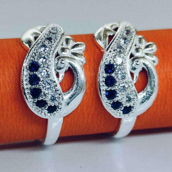 Peacock Shape Toe Ring With Blue And White Color Zirconia Stones In Silver