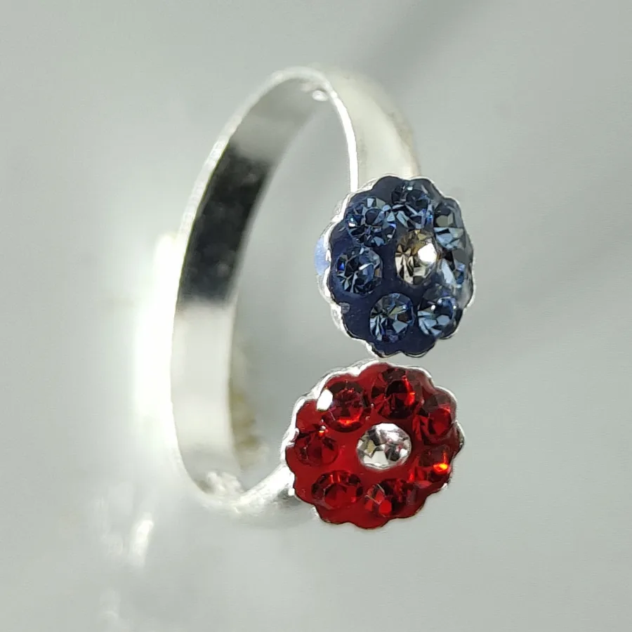 Front Lock Toe Ring With Red And Light Blue Zirconia Stones Arranged In Round Shape With White Stone At Center - Image 2