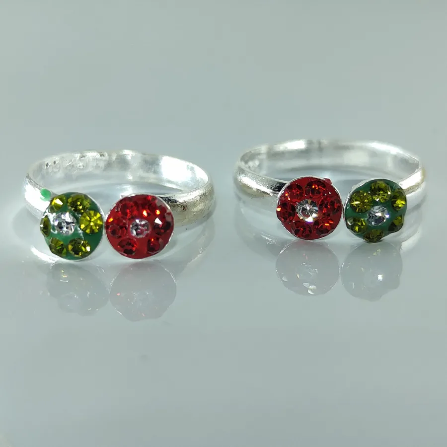 Front Lock Toe Ring With Red And Green Zirconia Stones Arranged In Round Shape With White Stone At Center - Image 2