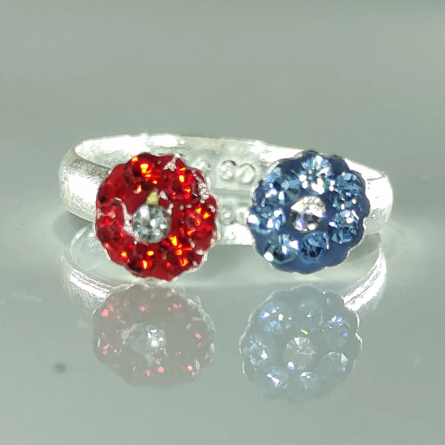 Front Lock Toe Ring With Red And Light Blue Zirconia Stones Arranged In Round Shape With White Stone At Center - Image 3